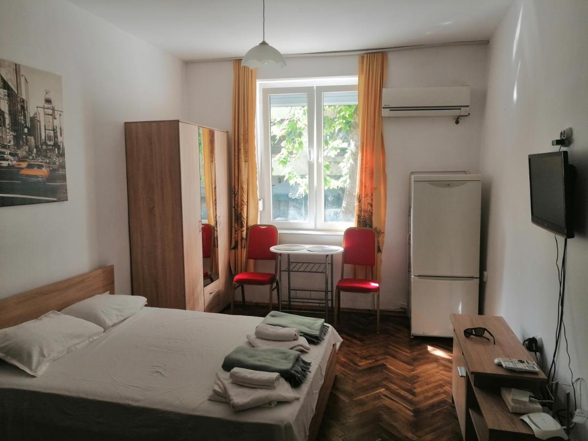 Top Location Near To City Center And Sea Garden Apartment Burgas ภายนอก รูปภาพ