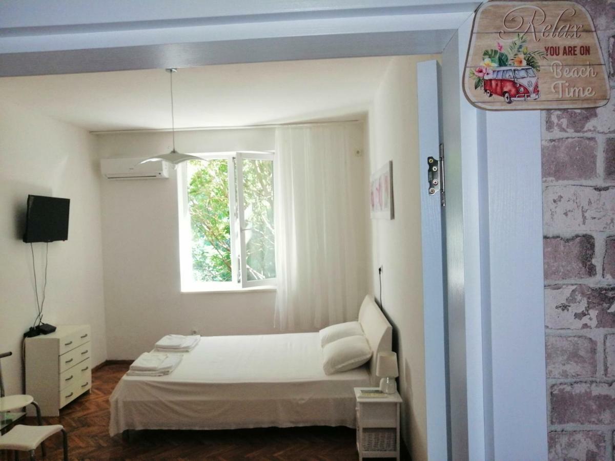 Top Location Near To City Center And Sea Garden Apartment Burgas ภายนอก รูปภาพ